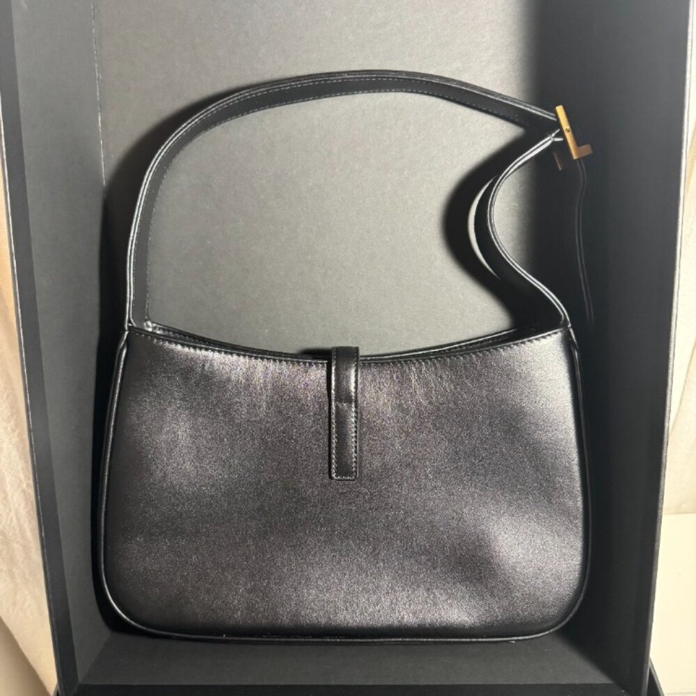 YSL LE 5 À 7 - Picture 2 of 4